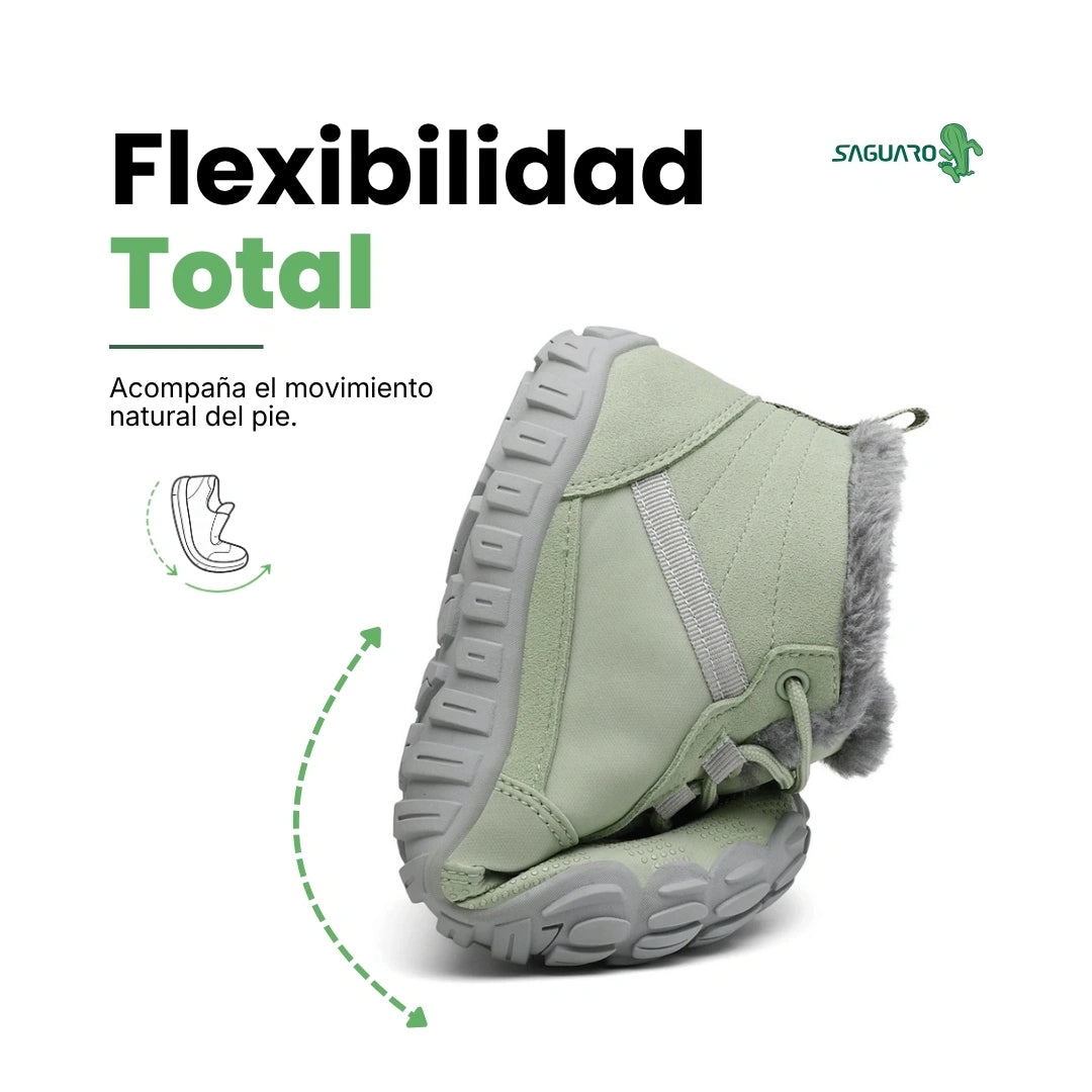 Botas minimalistas Saguaro Will I color verde menta, calzado ergonómico flexible con suela plana drop cero para el cuidado del pie en Chile.