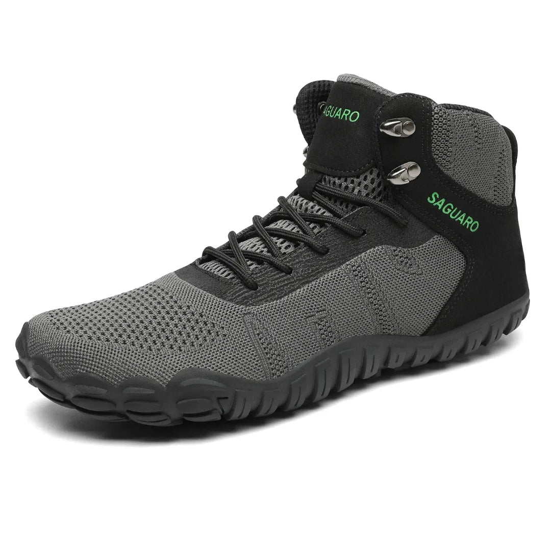 Botas barefoot de trekking color gris Saguaro Vitality V, calzado técnico respetuoso con suela de alta tracción para montaña.
