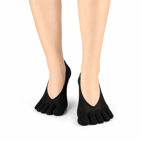 Calcetines 5 dedos para hombre y mujer color negro unicolor Sowilo, medias cortas invisibles de malla calada transpirable para uso diario en oficina en Santiago.