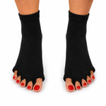 Calcetines de cinco dedos abiertos para mujer marca Sowilo, medias correctoras negras de horma ancha para estiramiento de dedos en Santiago.