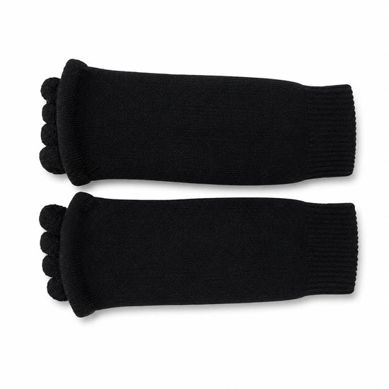 Par de calcetines con separadores de dedos Sowilo negros, accesorio corrector de pisada y alineación de dedos para uso post-entrenamiento barefoot.
