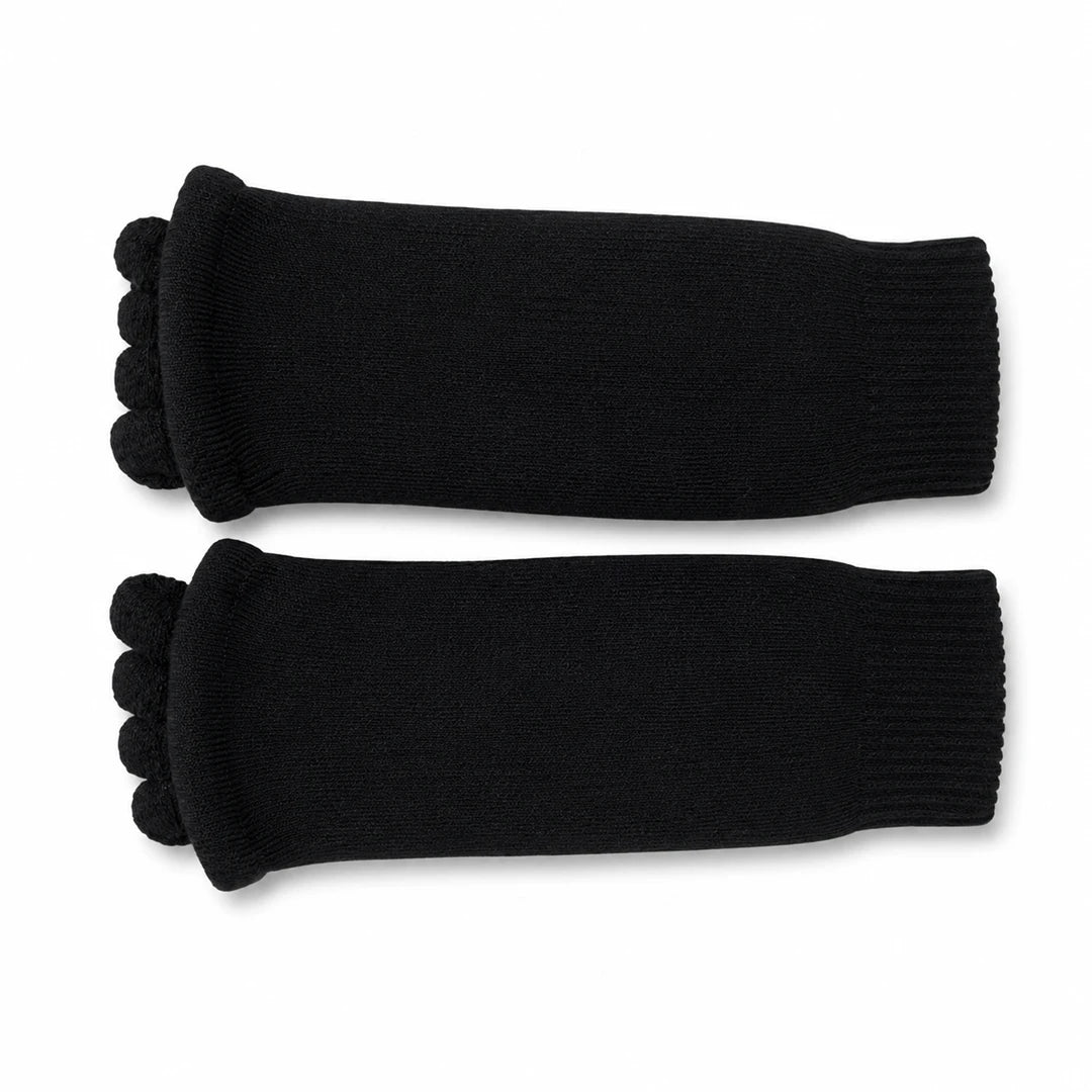 Par de calcetines con separadores de dedos Sowilo negros, accesorio corrector de pisada y alineación de dedos para uso post-entrenamiento barefoot.