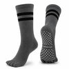 Calcetines con dedos separados para hombre y mujer en color gris oscuro Sowilo, accesorio deportivo elástico de horma anatómica en Chile.