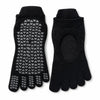 Calcetines de dedos separados cortos color negro Sowilo, medias con suela antiescurrimiento texturizada y empeine abierto transpirable.