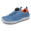 Calzado ergonómico infantil Saguaro Forestep I azul, ideal para senderismo y juego diario con flexibilidad total.