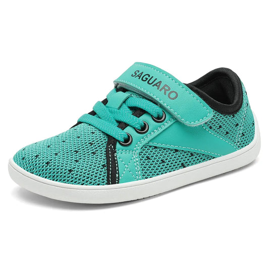 Zapatilla barefoot verde ergonómica para niños con cierre velcro — Saguaro Luck I Chile