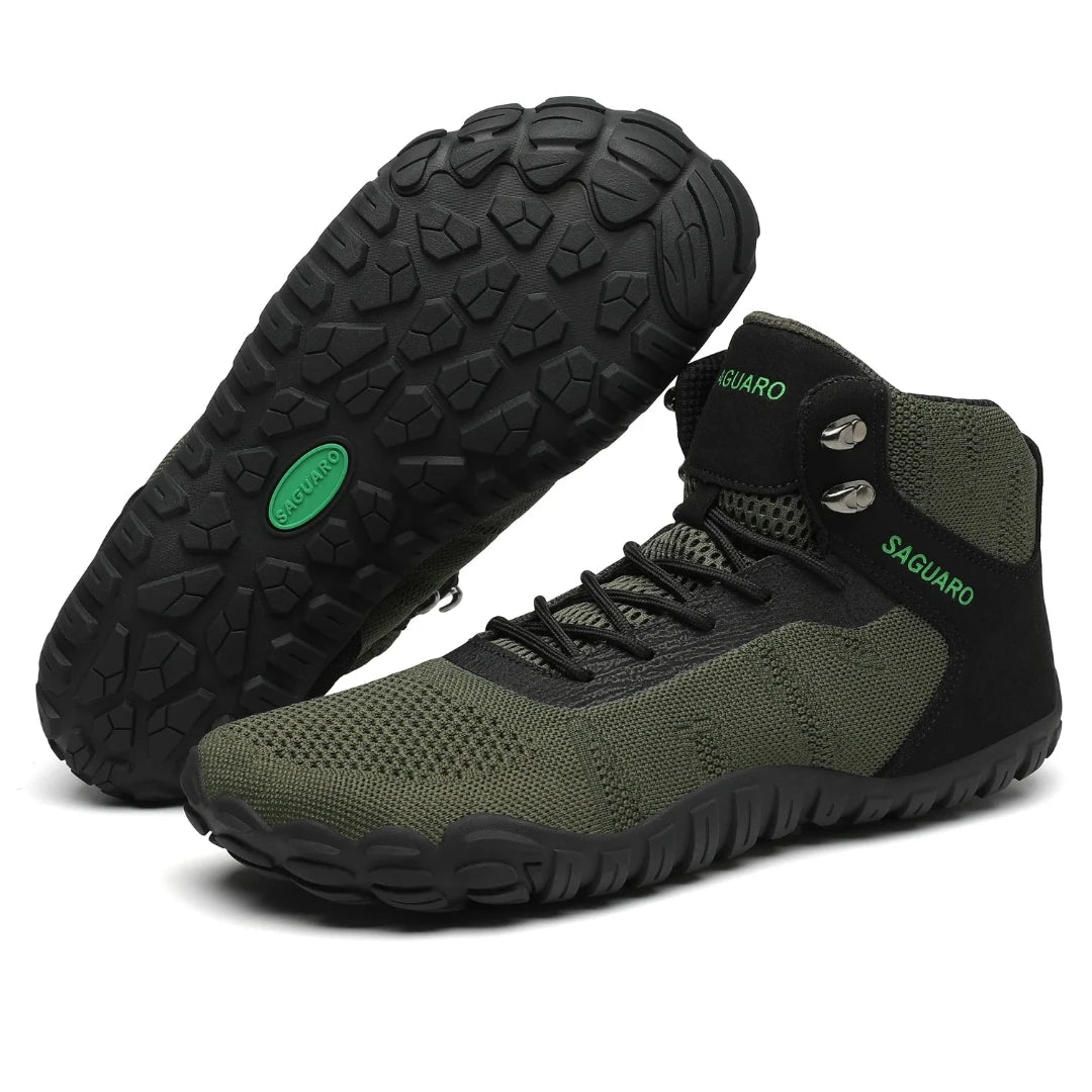 Suela antideslizante de alta tracción para montaña de botas Saguaro Vitality V, flexible y con drop cero para mayor seguridad.