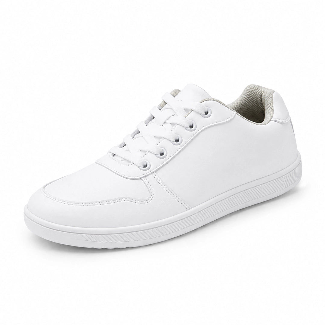 Zapatilla minimalista barefoot blanca  estilo urbano y oficina.