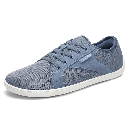Zapatilla minimalista Saguaro azul, puntera ancha y zero drop.