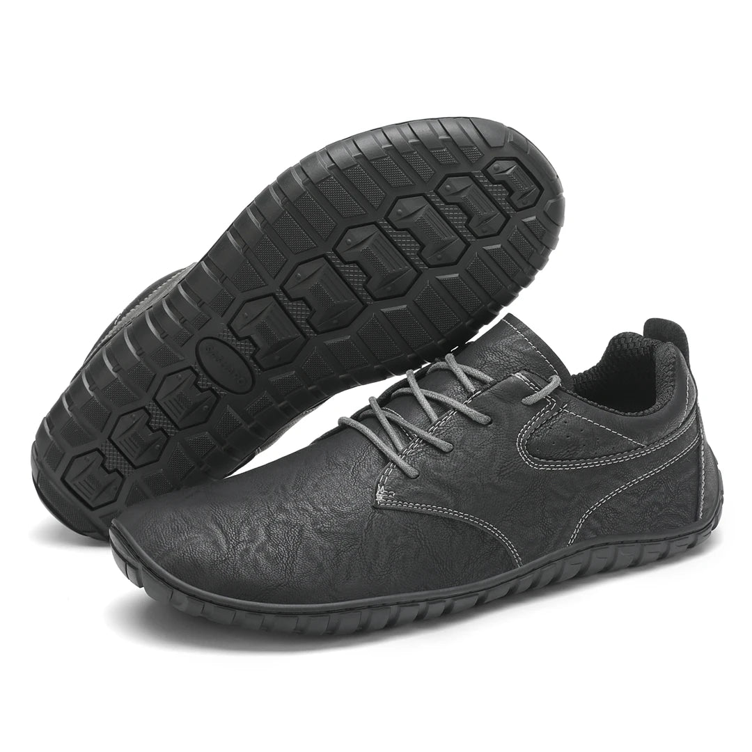 Zapatos de horma ancha para hombre Saguaro Noble IV negros, zapatillas respetuosas que evitan la presión en el empeine en Chile.